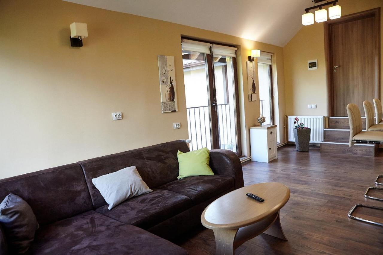 Apartament Rozelor Brassó Kültér fotó