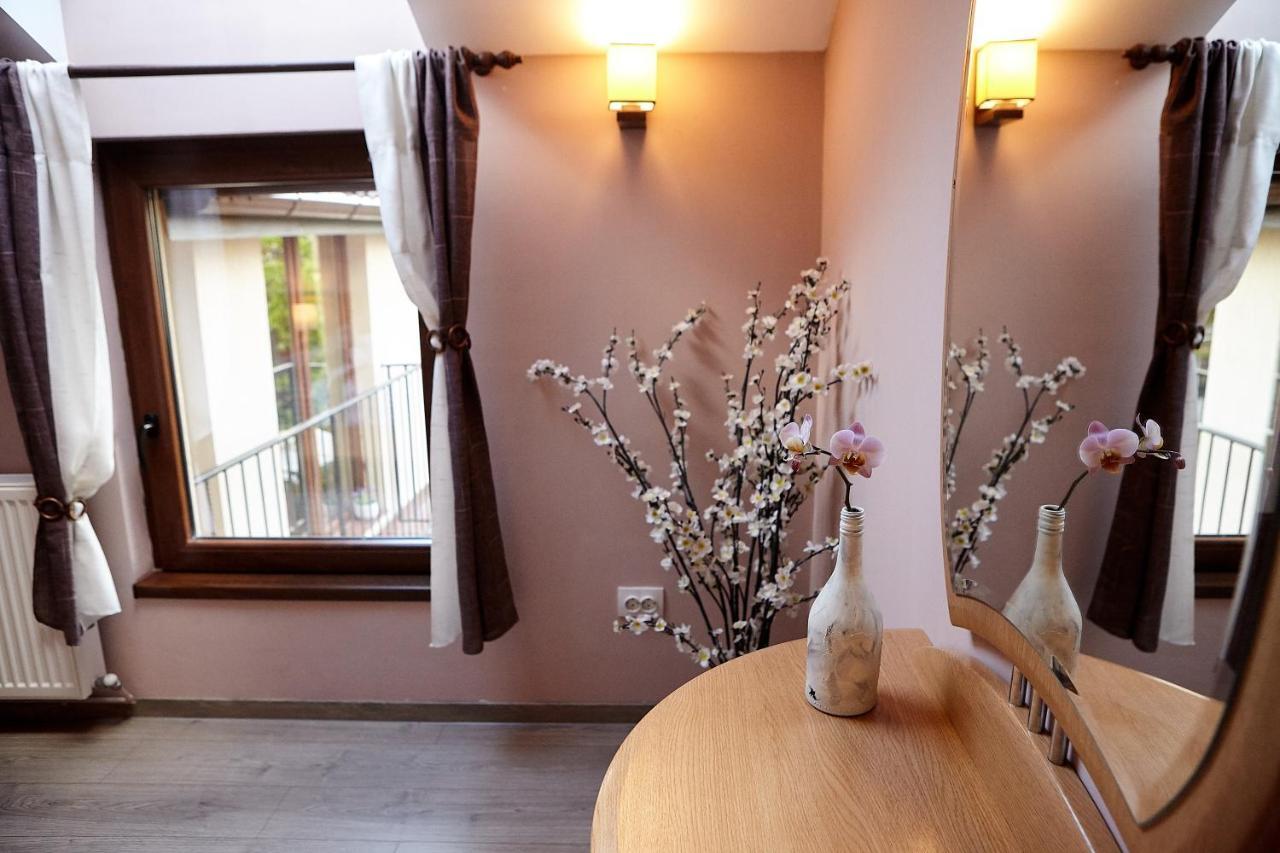 Apartament Rozelor Brassó Kültér fotó