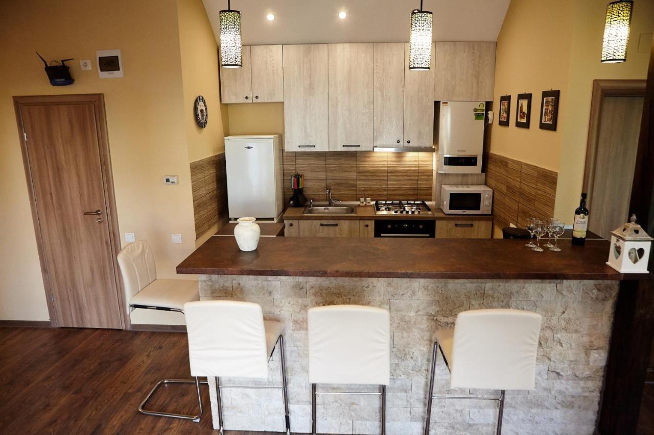 Apartament Rozelor Brassó Kültér fotó