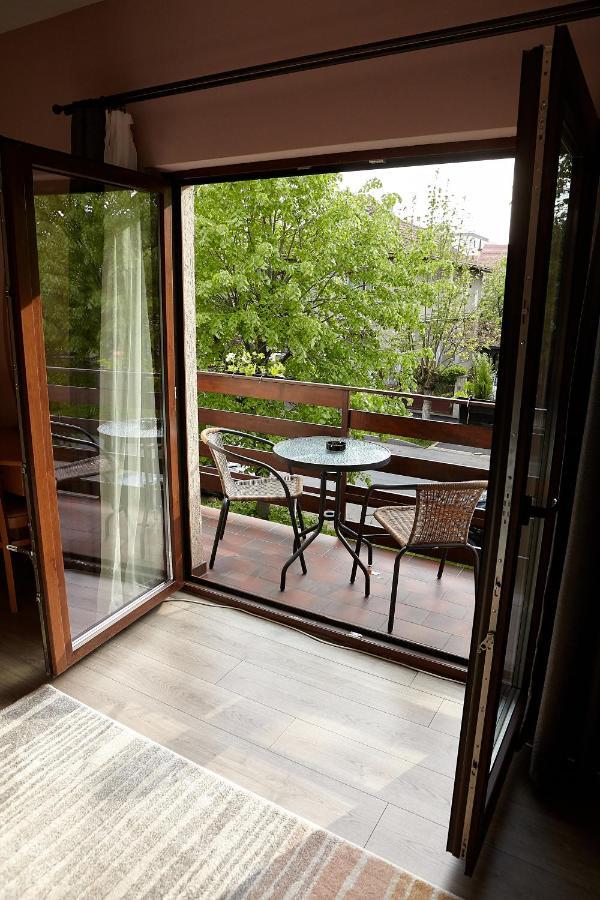 Apartament Rozelor Brassó Kültér fotó
