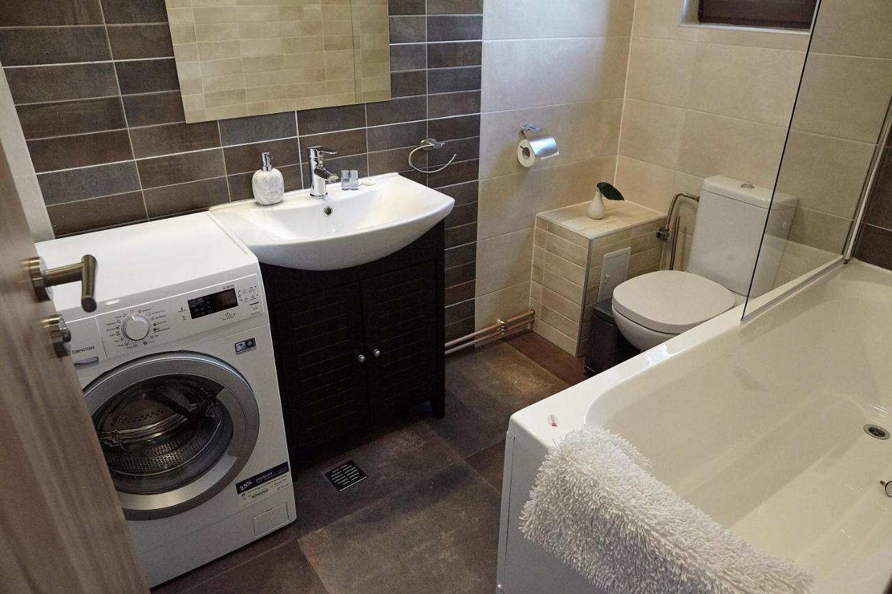Apartament Rozelor Brassó Kültér fotó