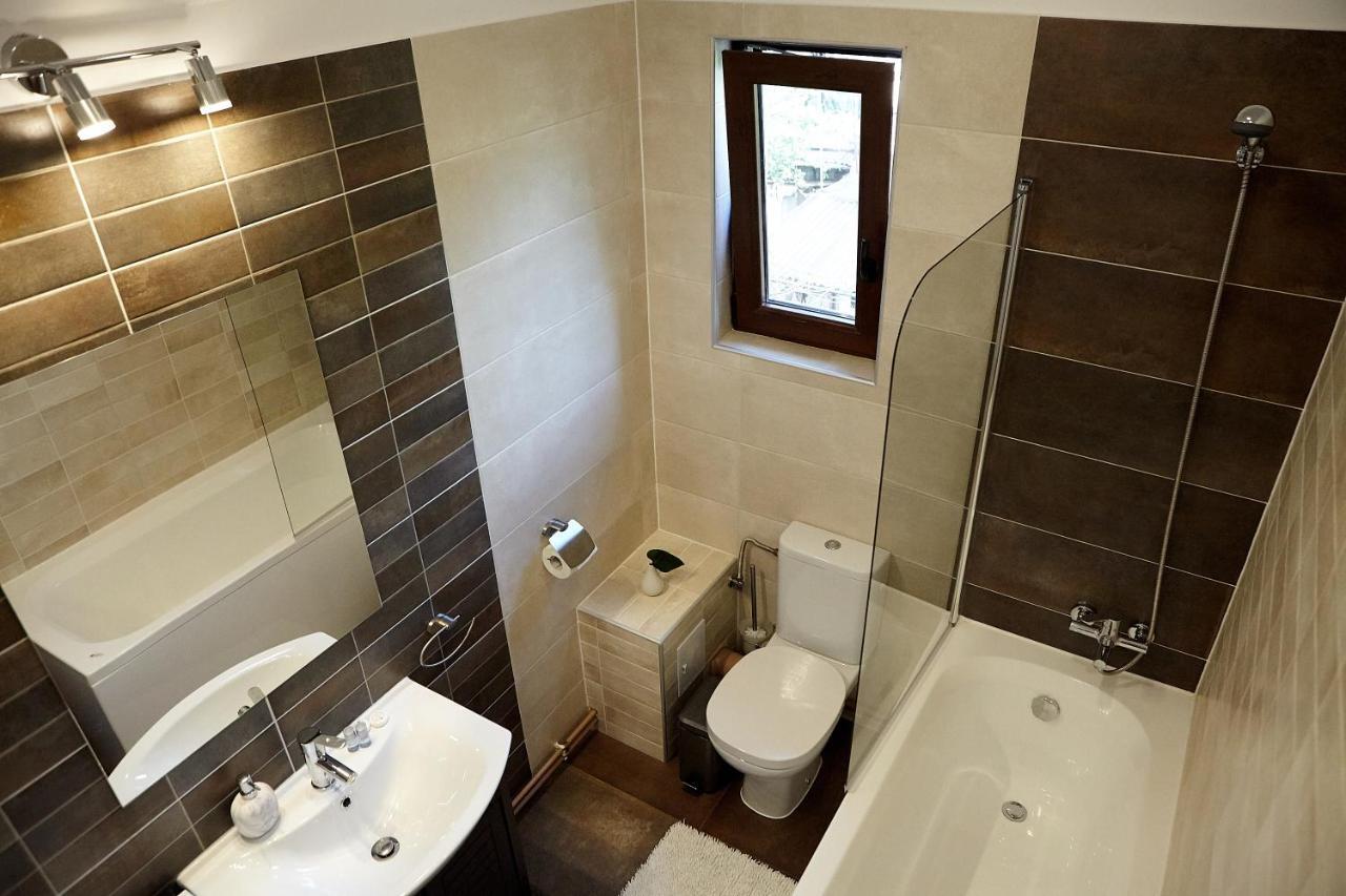 Apartament Rozelor Brassó Kültér fotó